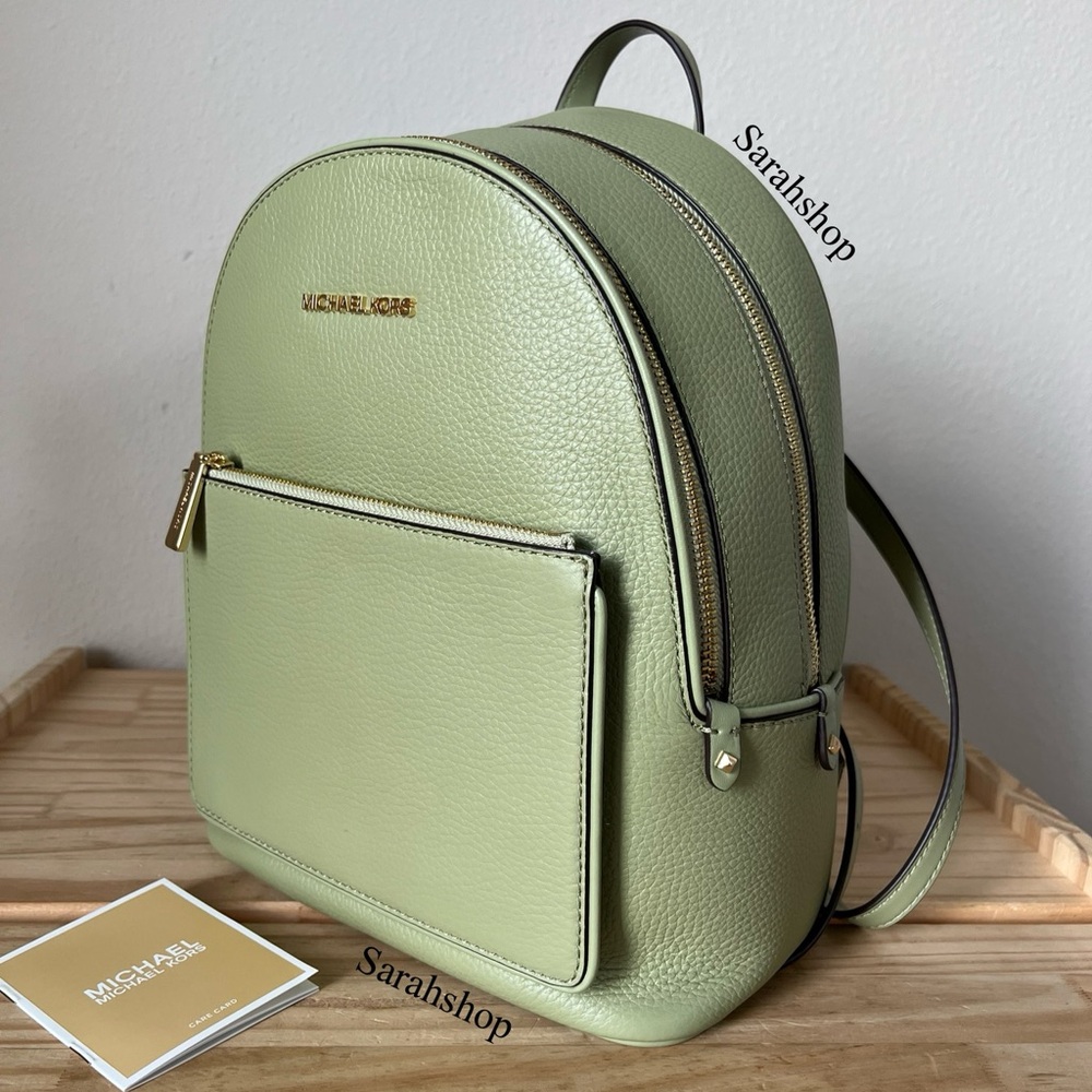 🌼Michael Kors Adina medium backpack